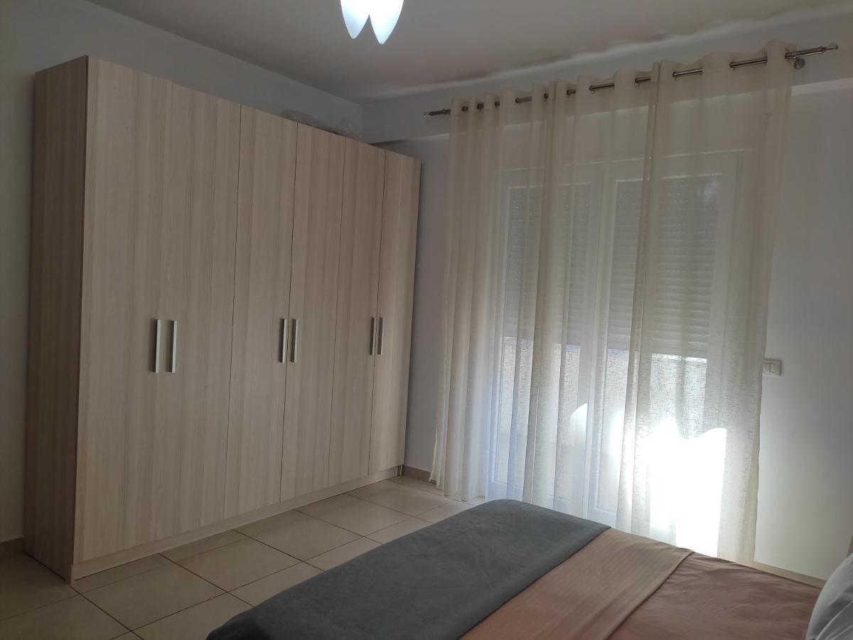 Comfy City Center Apartment Shkodra Exterior foto